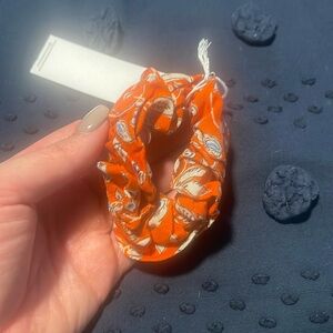 Monte hair scrunchie